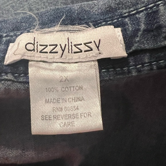#1741. Dizzylizzy 3/4 Roll-Tab Sleeve Chambray Button Shirt. Women's Size 2X - Picture 7 of 7